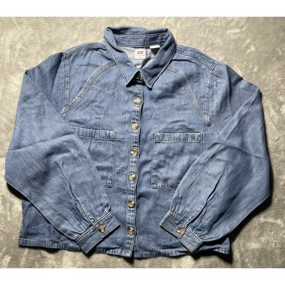 Levi’s Denim Long Sleeve Button Up Shirt Women’s Size XL Blue Big Pockets - NWT